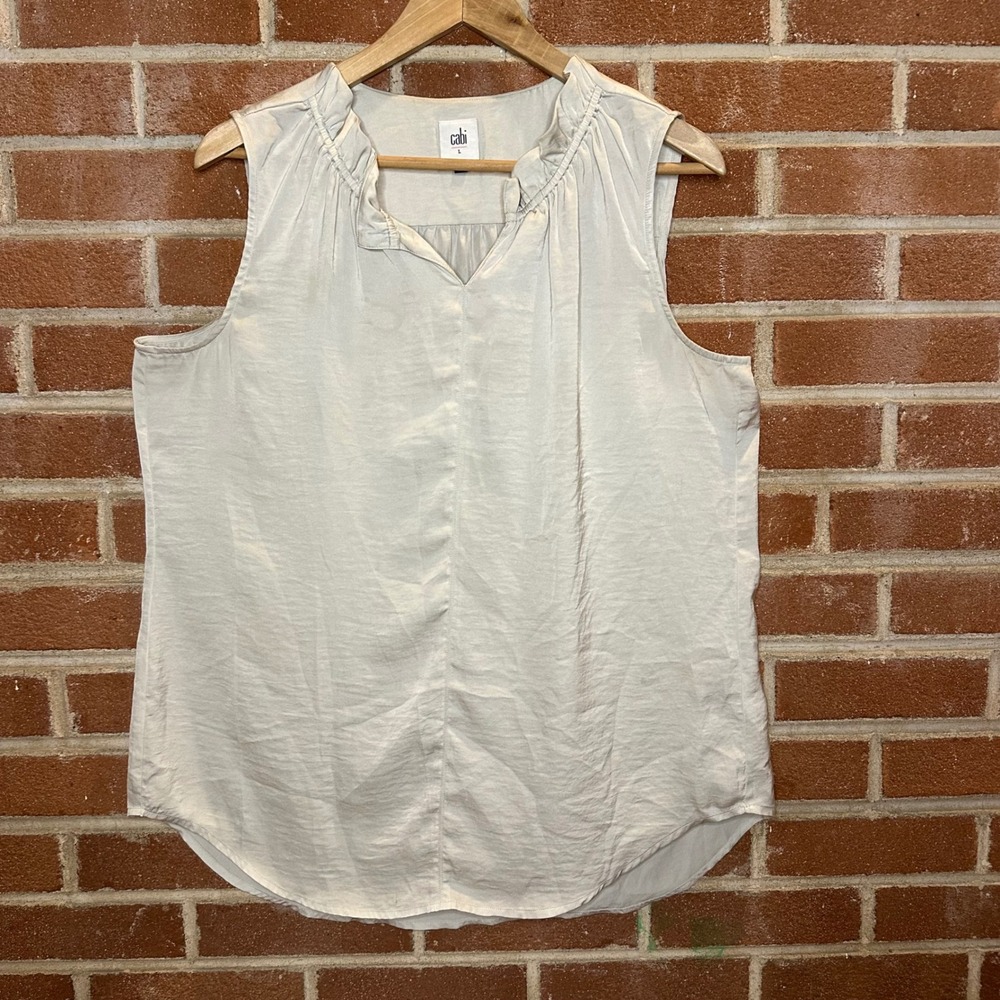 Cabi Sleeveless Top Women's Large L Ruffle Neck Champagne‎ Beige Blouse